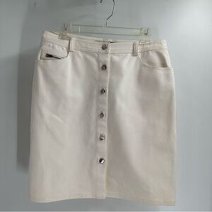 Brand New Company Ellen Tracy Winter White Button Close Stretch Denim Skirt 14P